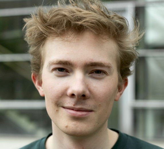 © Suzanne Caroline de Carrasco